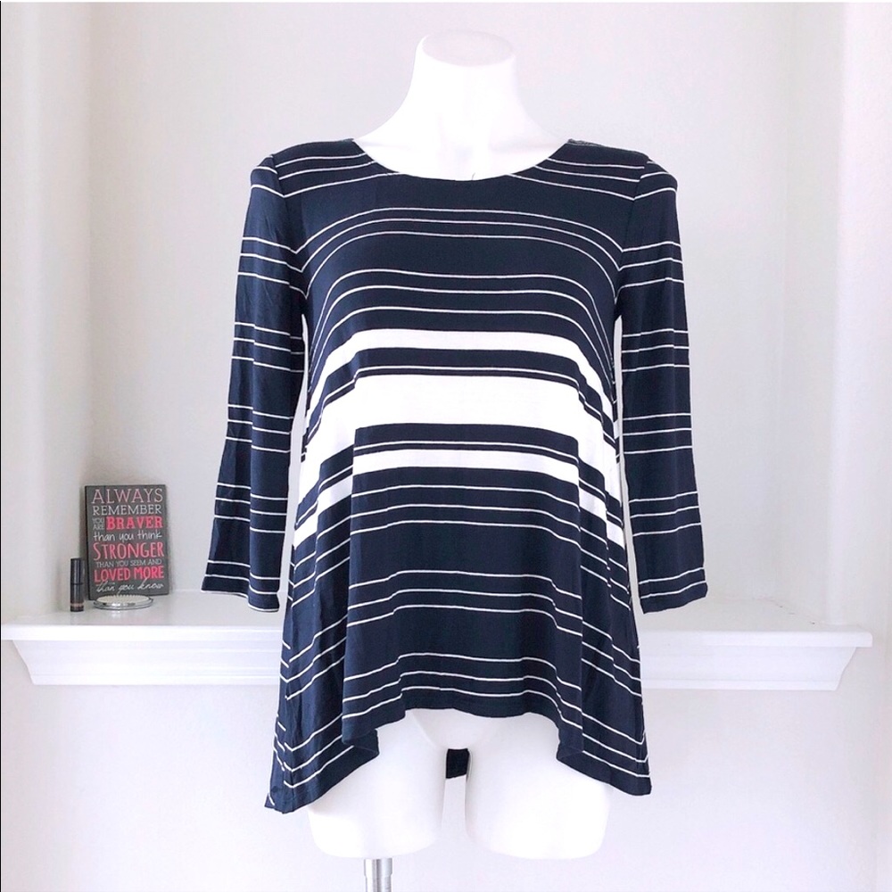 Max Studio Top Scoop Neck Navy White Stripe Hi-Low Hem Tee Size XS NWT $68.00